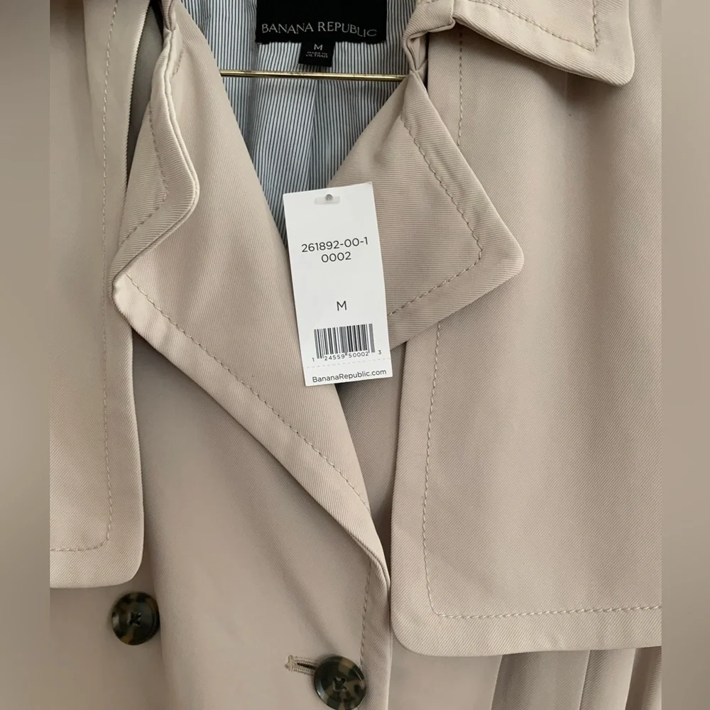 Banana Republic Trench Coat: Khaki Beige, 2 Side Pockets, 2 Side Slits M - Picture 2 of 16